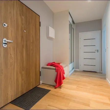 P&o Serviced Solec Apartment Warsaw