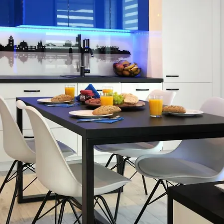 P&o Serviced Solec Varşova