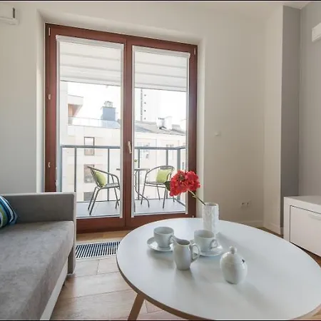 Apartment P&o Serviced Solec Warsaw