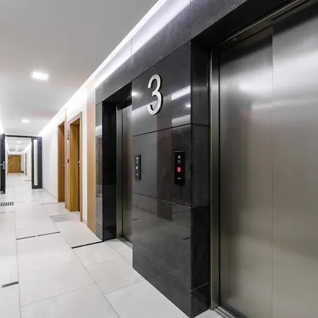 P&o Serviced Solec Apartment Warschau