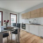 Apartament P&o Serviced Solec Warszawa
